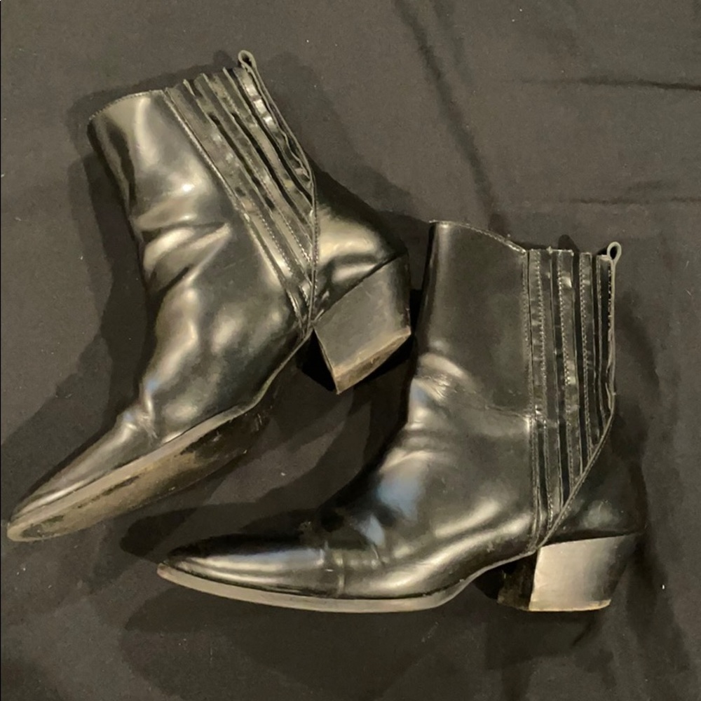 EUC & other stories Portuguese leather boots